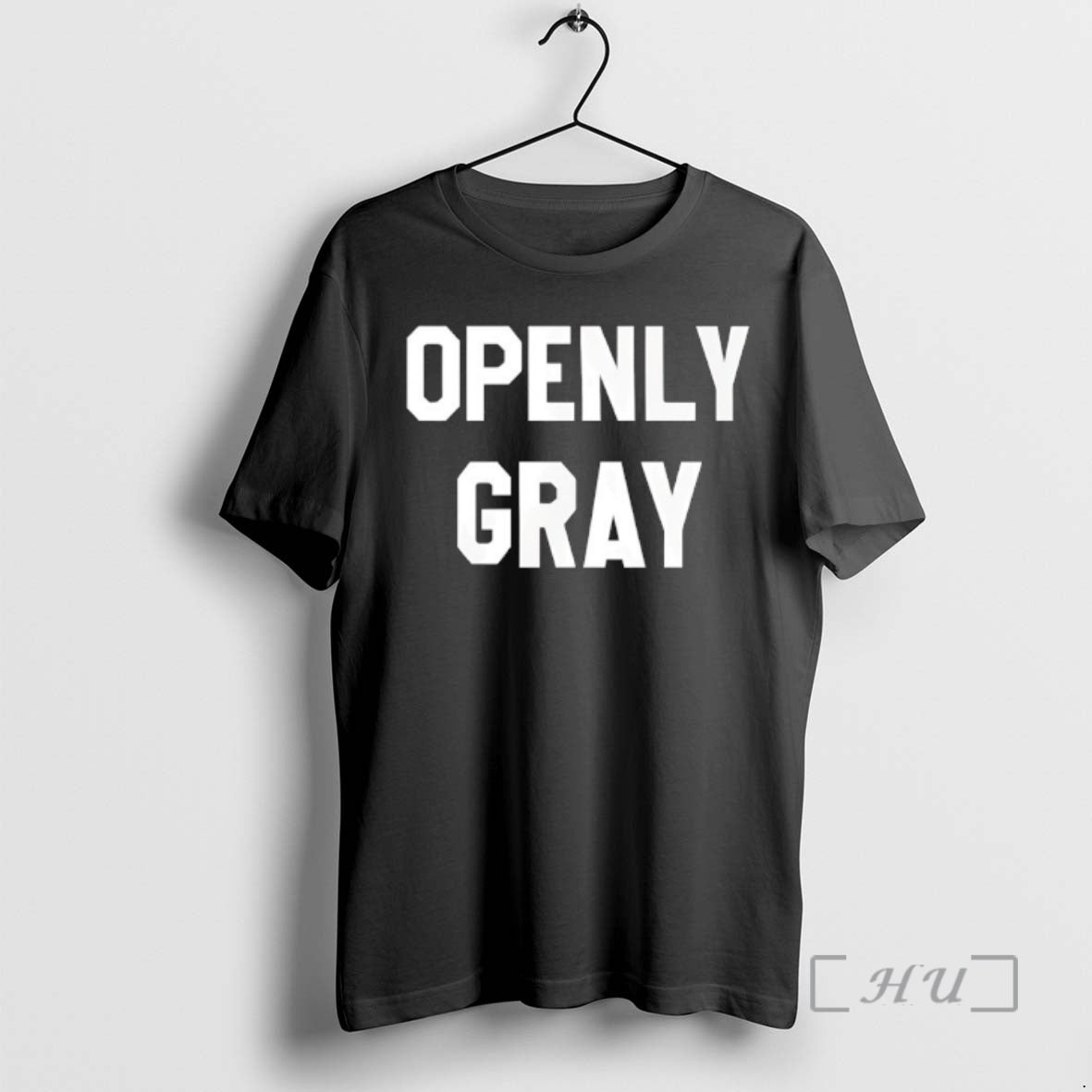 Officials Adrianne Curry Wearing Openly Gray