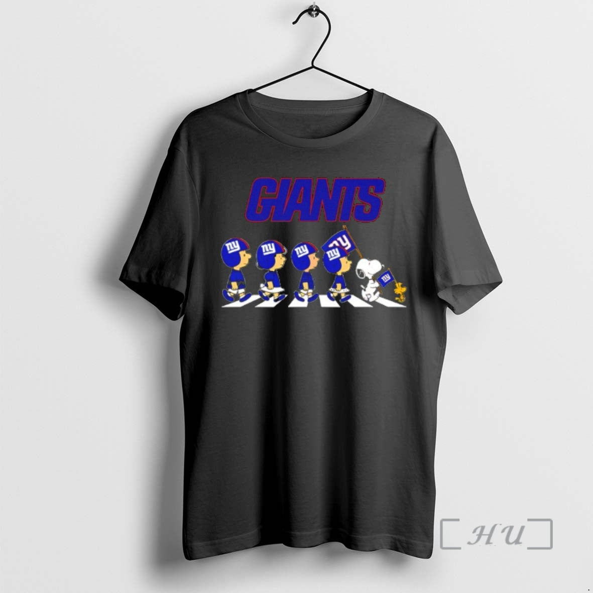 Officials Peanuts X New York Giants Football Flag Walking