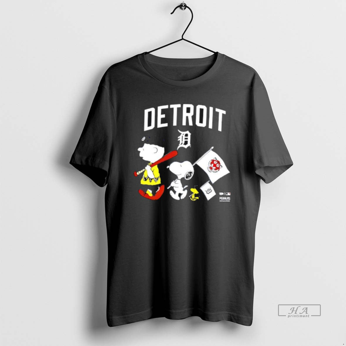 Official Peanuts Chracters Flag With Detroit Tigers