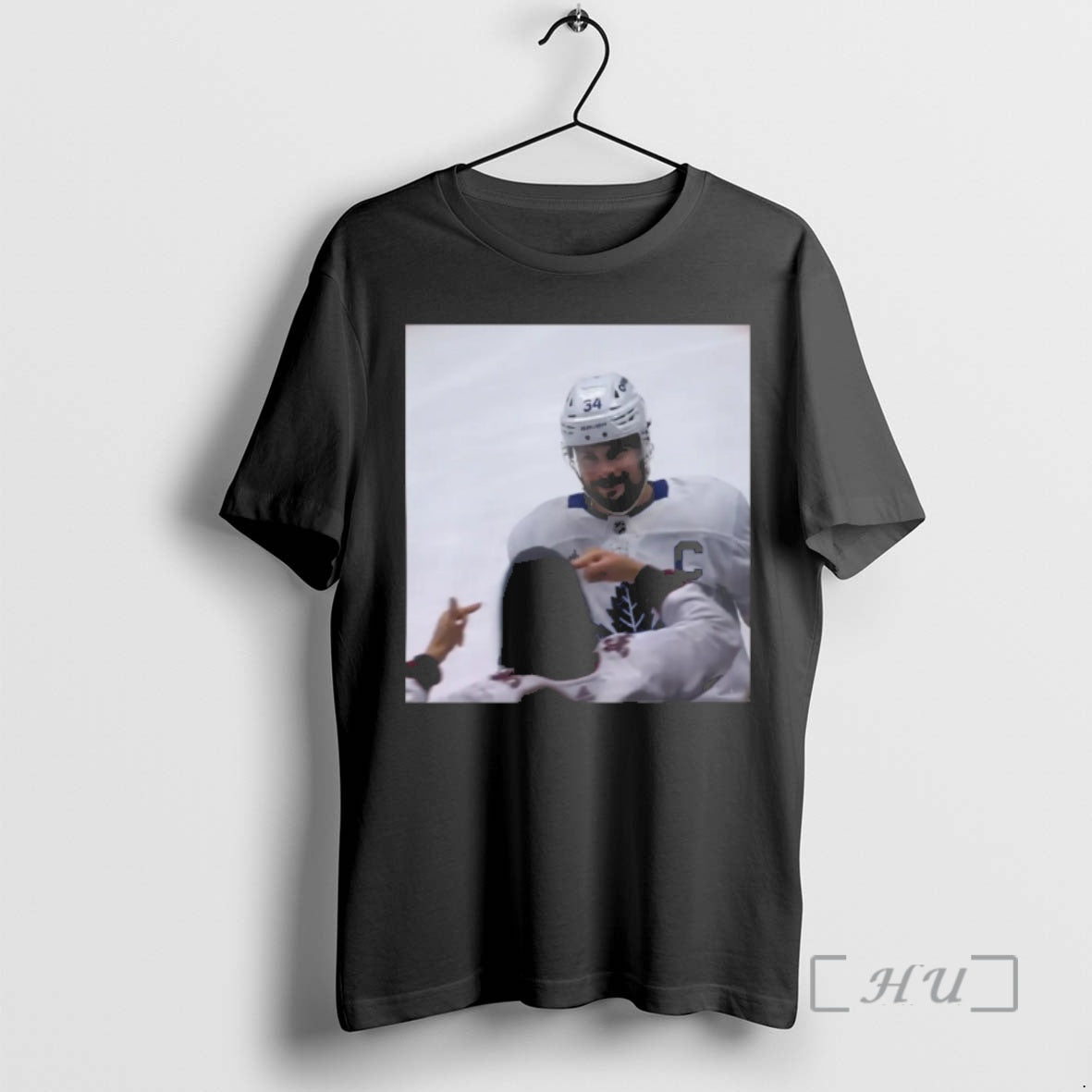 Officials Auston Matthews Smirks At The Avs Fans Premium T Shirts Sweater Hoodie 1