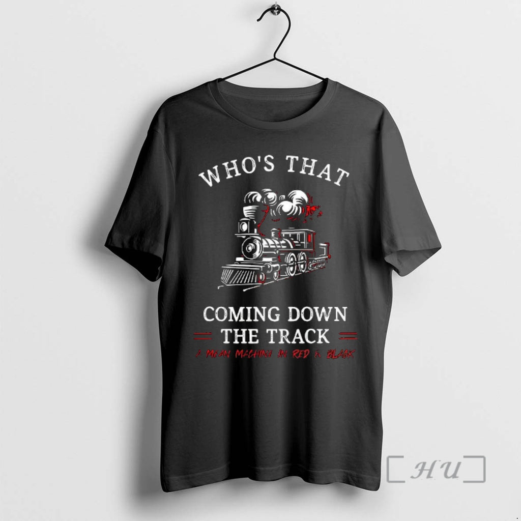 Officials Georgia Bulldog Football Whos That Coming Down The Track A Mean Machine In Red