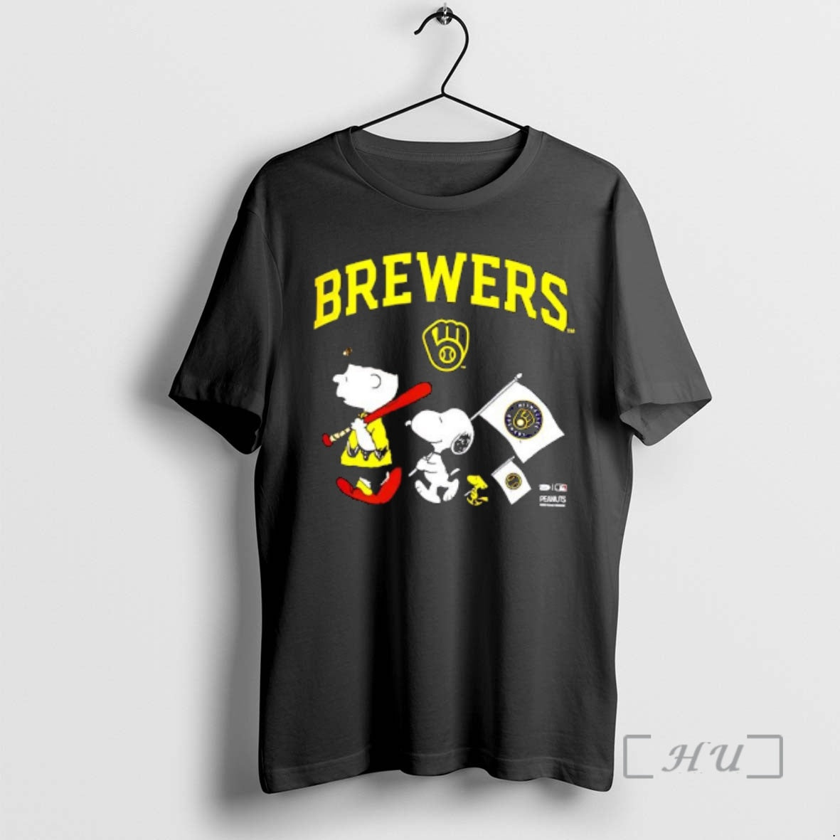 Officials Peanuts Chracters Flag With Milwaukee Brewers
