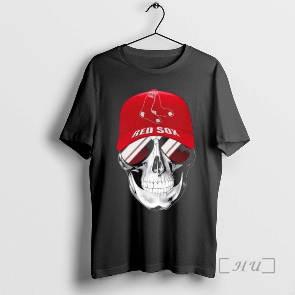 Officials Skull Wearing A Cap Boston Red Sox And Smiling With Fans Premium T Shirts