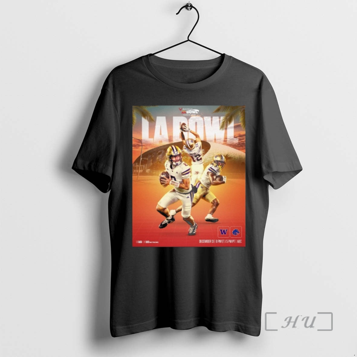 Officials Bucked Up La Bowl Hosted By Gronk Washington Huskies Vs Boise State University Broncos